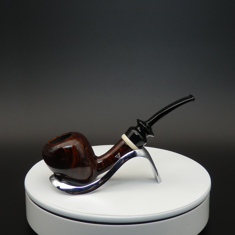 Viking Classics Danish Briar Smooth Carved Acorn Bent Pipe Viking Classics Danish Briar Smooth Carved Acorn Bent Pipe