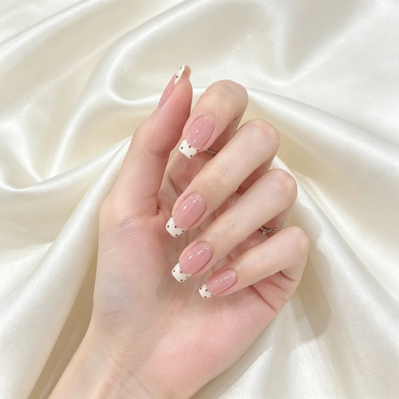Mid-Length Handmade Nail Patches, Minimalist Style, French Polka Dots, Cute Girl Style, Everyday Natural Fake Nails Mid-Length Handmade Nail Patches, Minimalist Style, French Polka Dots, Cute Girl Style, Everyday Natural Fake Nails