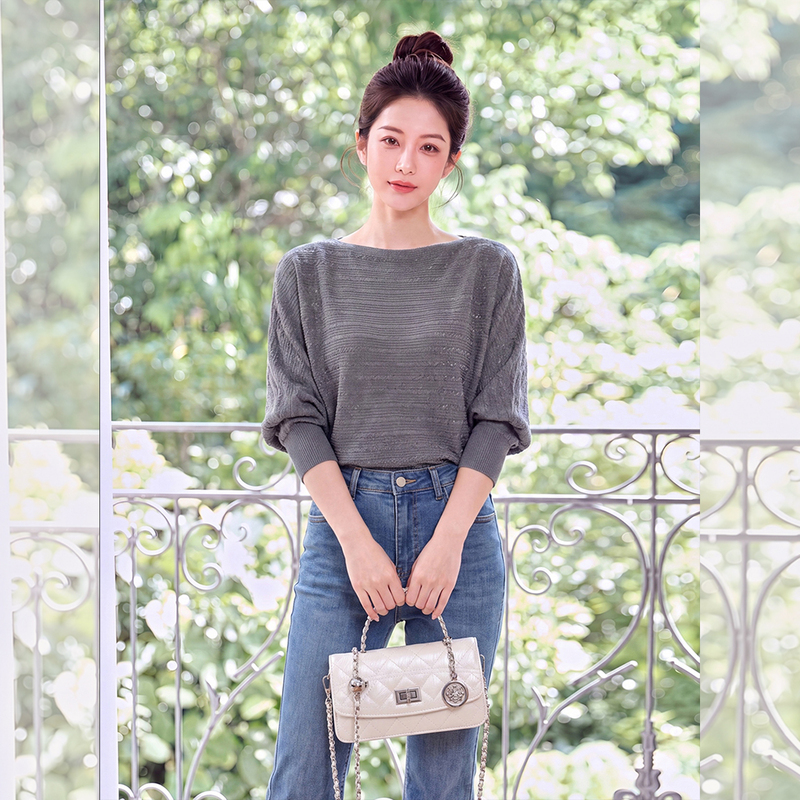 2026 New Style Mature and Elegant Gray Sweater for Women, Long-Sleeved Round-Neck Knitwear, High-End Base Layer Top 2026 New Style Mature and Elegant Gray Sweater for Women, Long-Sleeved Round-Neck Knitwear, High-End Base Layer Top