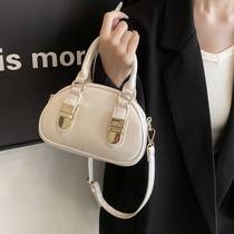 Niche portable bowling bag for women 2024 new spring and summer fashion texture shell bag versatile crossbody bag