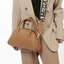 Autumn and winter new Korean style diagonal high-end simple and versatile bowling ball trendy portable shoulder bag womens bag