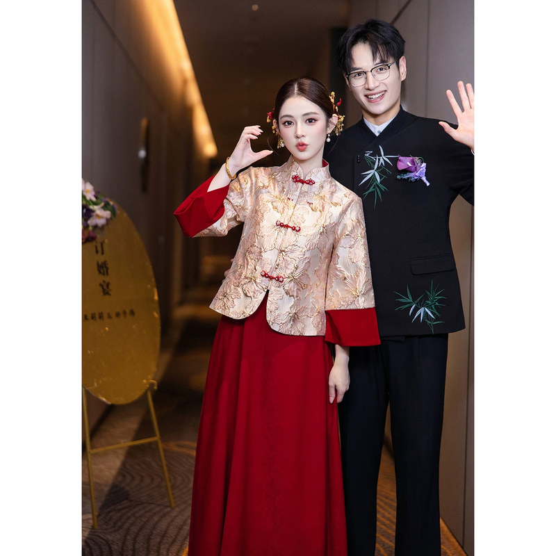 New Chinese-Style Engagement Dress, Bride's Toast Dress, 2026 New High-End Long-Sleeved Wedding and Banquet Two-Piece Suit New Chinese-Style Engagement Dress, Bride's Toast Dress, 2026 New High-End Long-Sleeved Wedding and Banquet Two-Piece Suit
