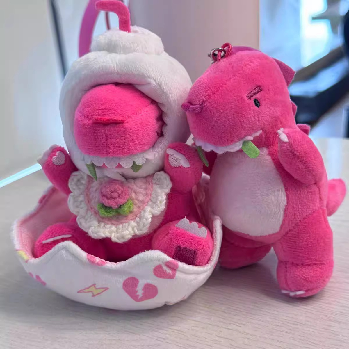 王蘇龍サポート周囲の蘇龍ペンダント人形大きな黒龍ピンクの雷龍高価値女の子の心は友達に送る