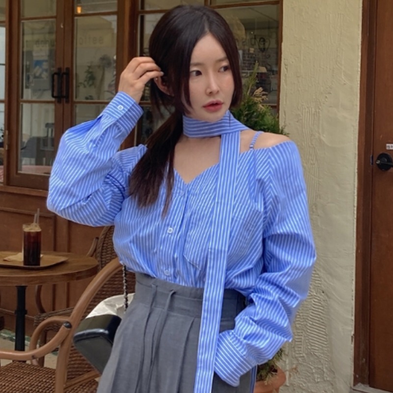 Shipped Now: New Style Buttoned Shoulder Strap Off-Shoulder Shirt