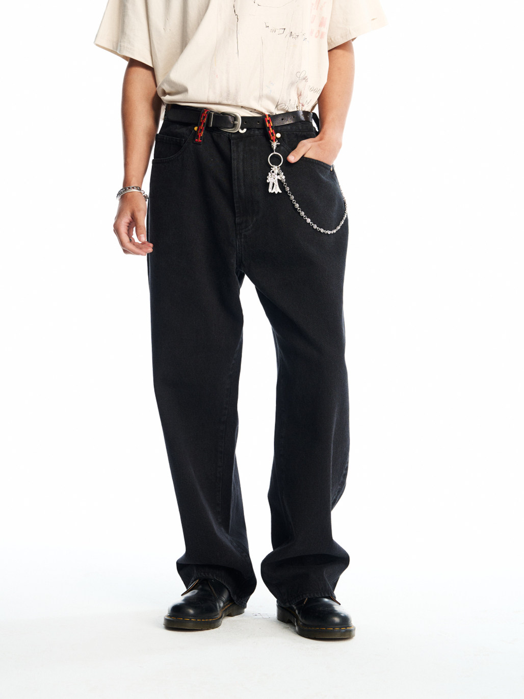 world.taobao.com: Bastard Annihilated Remade Jeans Ice Blue
