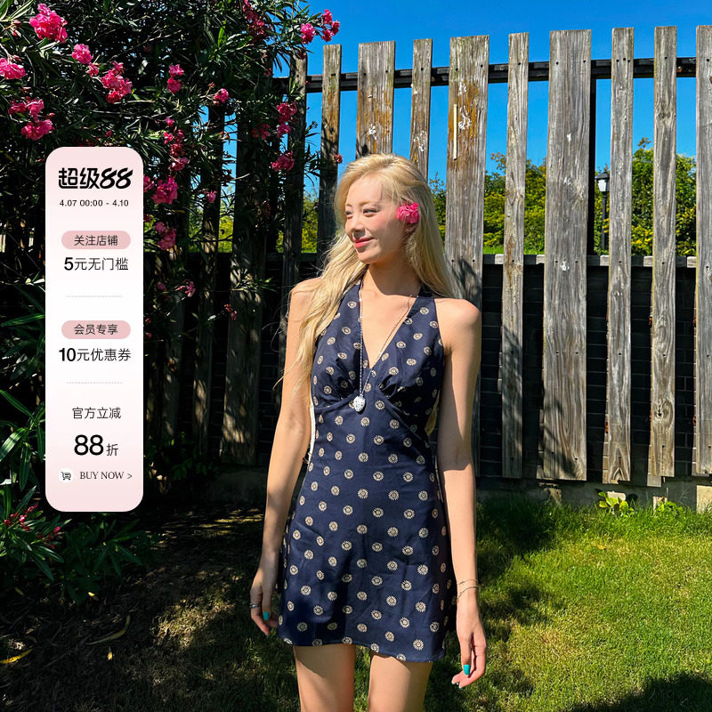 8uioio「シチリアへの夢」フレンチスタイルのディープVホルターネックドレス、エレガントなウエストシェイプAラインスカート、スパゲッティストラップミニドレス