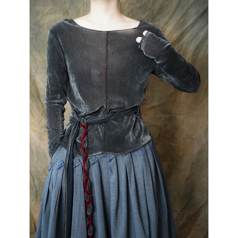Several Issues of X Release the "Nomad" Soft and Skin-Friendly Inner Wear, Hand-Woven Velvet Ribbon with a Niche Design