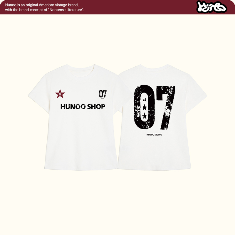 Hunoo American Retro Letter and Number Print Short-Sleeved T-Shirt for Women 2026 Style Waist-Cinching Design Top