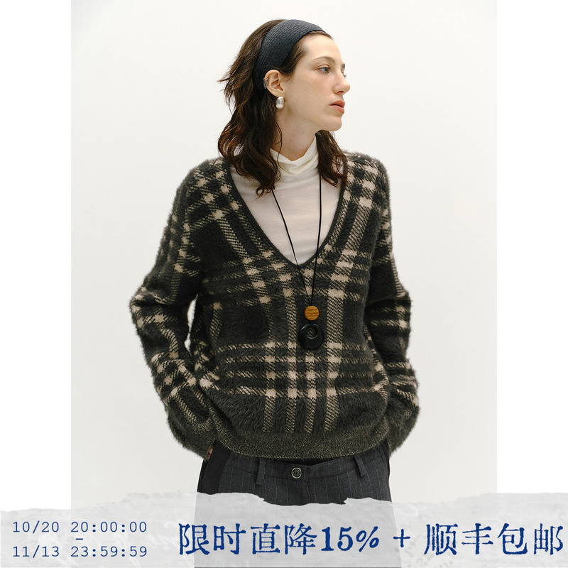 Tearocean *Lazy Long-Staple Wool Plaid V-Neck Knitwear for Women, High-End Loose Pullover Knitwear for Autumn and Winter