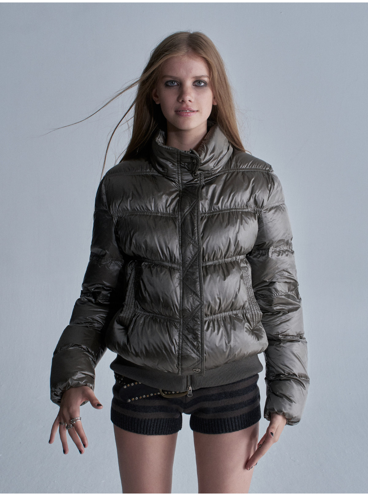 wear And tear 120g Hooded White Duck Down Puffer Jacket