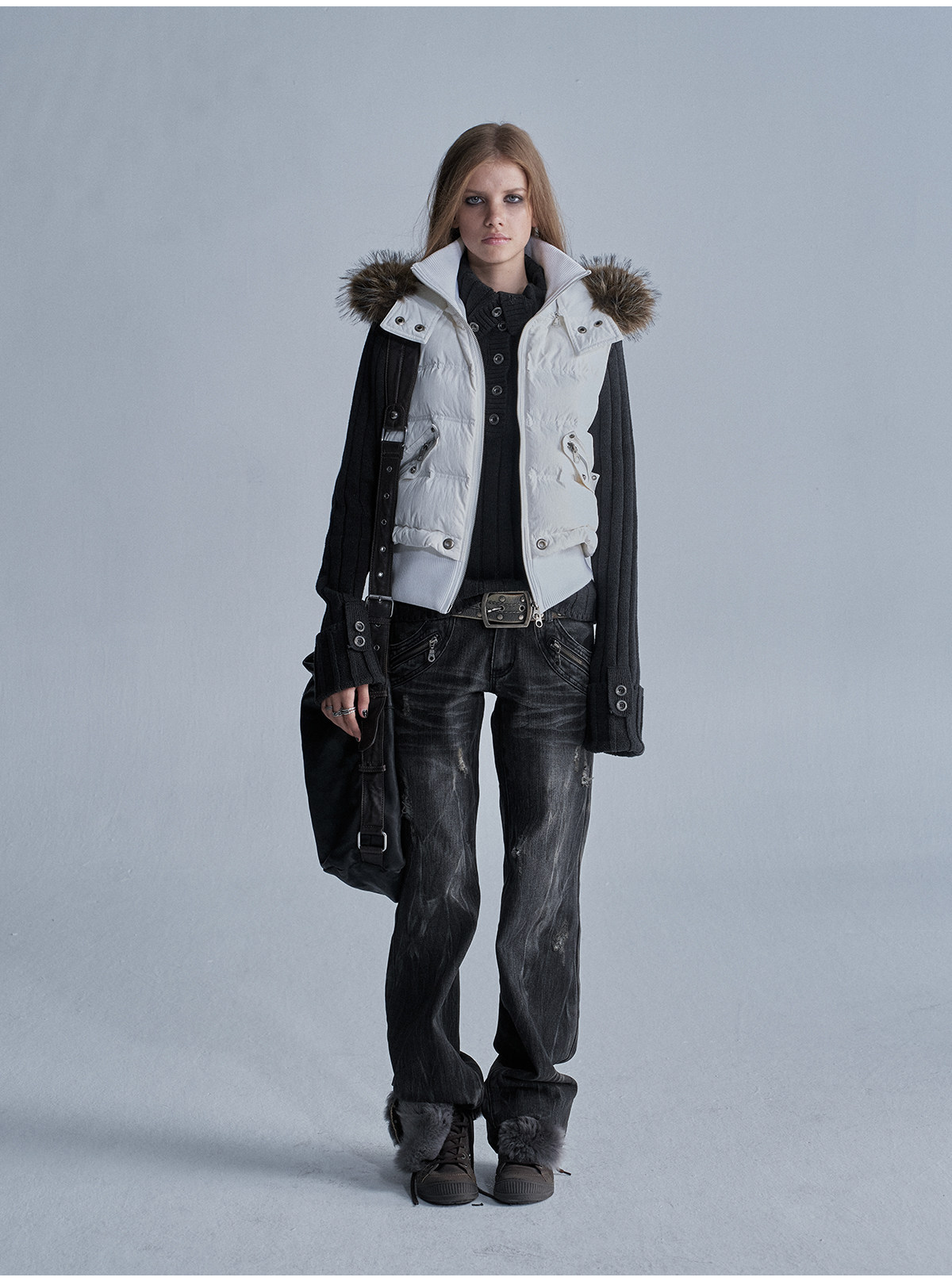 wear And tear 95g Hooded Zip-Up Down Vest