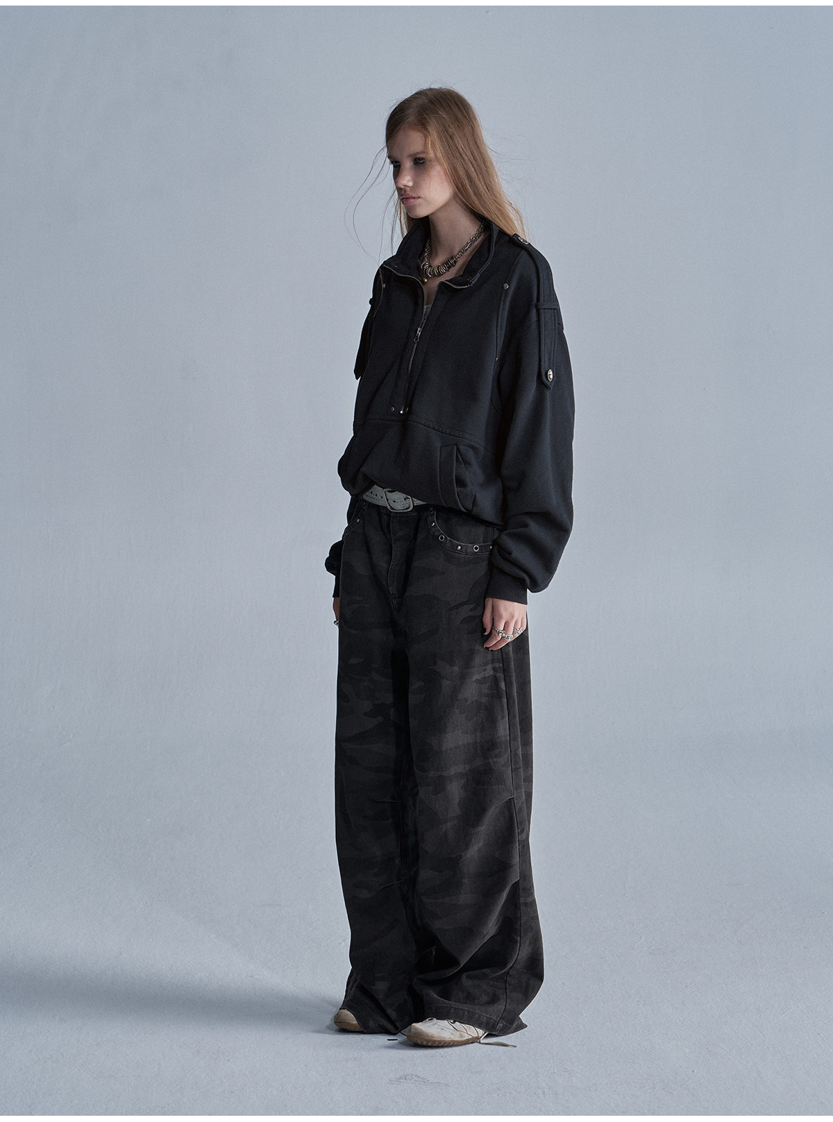 wear And tear Half-Zip Rivet Loose Sweatshirt