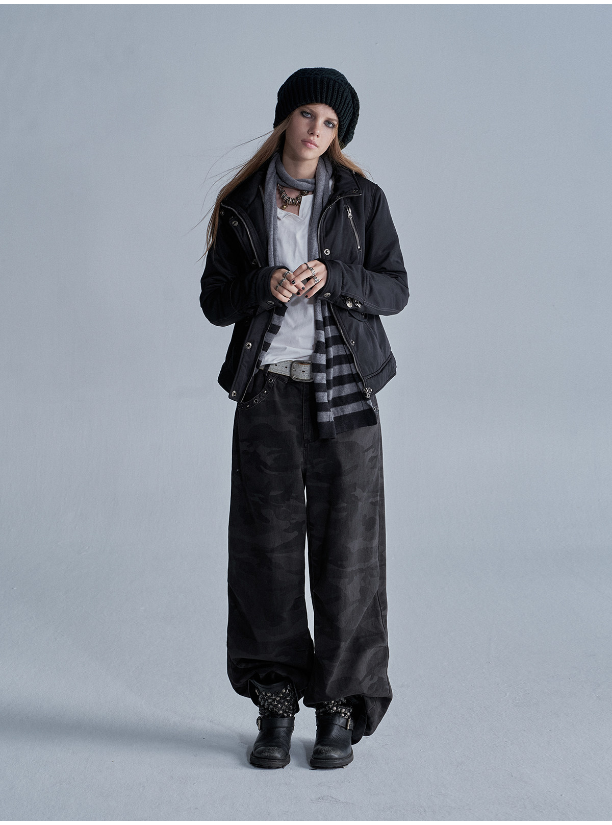 wear And tear Two-Tone Camo Wide-Leg Cargo Pants