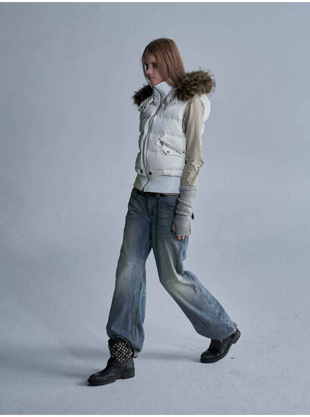 wear And tear 95g Hooded Zip-Up Down Vest