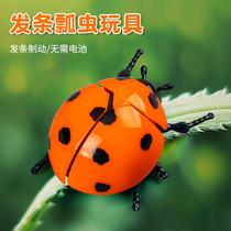 Running seven-star ladybug simulation beetle winding gadget decompression childrens wind-up toy gift