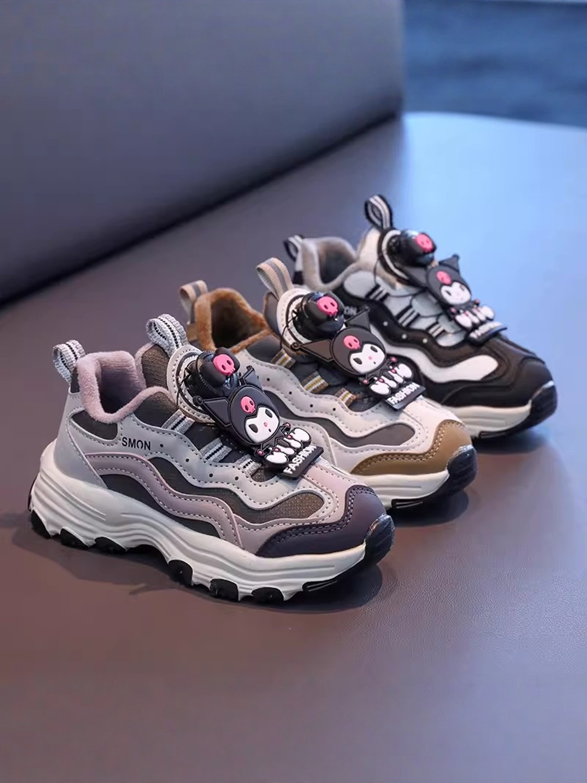 Kuromi Rotating Button Dad Shoes Girls' Sneakers 2026 New Winter Children's Fleece-Lined Running Shoes