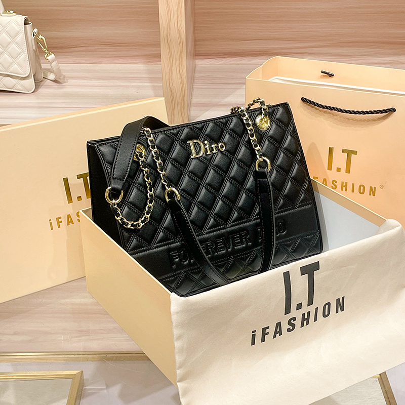 Diro Brand Quilted Large-Capacity Casual Tote Bag for Women, Genuine Leather Chain Shoulder Bag, New 2026 Spring/Summer Model