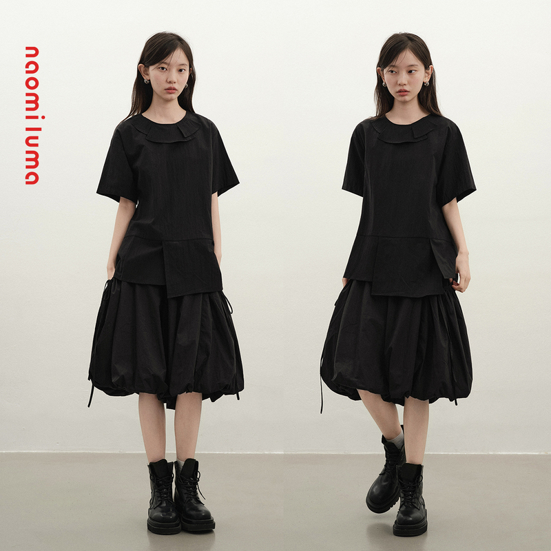 Naomi Luma's "Lonely Shadow" Deconstructed Design Niche Black Short-Sleeved T-Shirt with Irregular Hem and Neckline