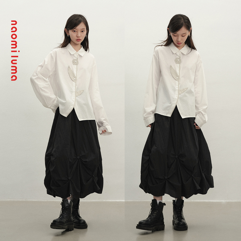 Naomi Luma's Dark Floral Pattern Pleated High-Waisted A-Line Midi Skirt with a Unique Design