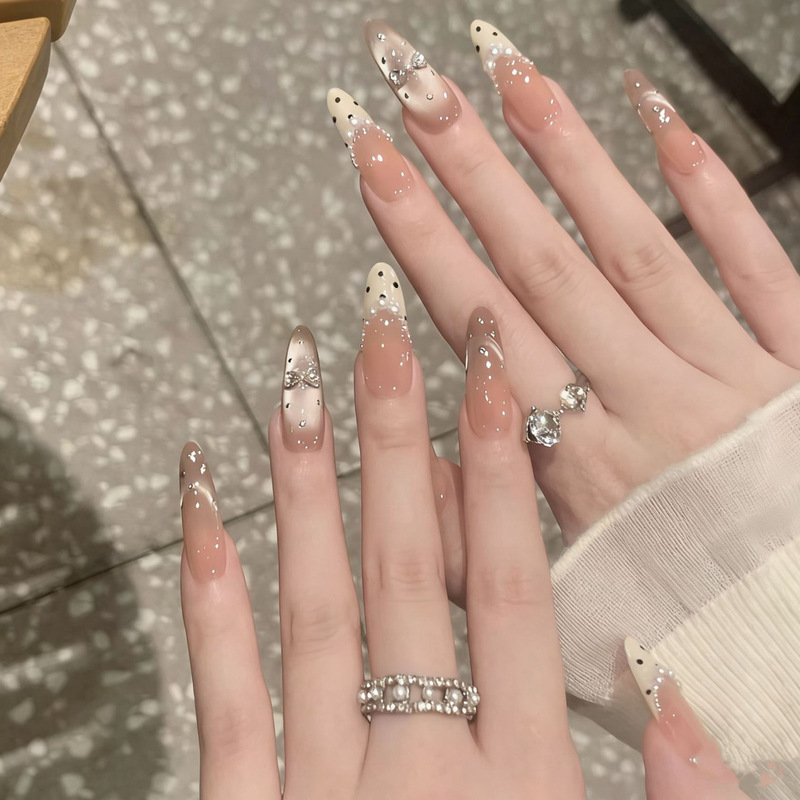Handmade Nail Art for Sweet Girls, Perfect for Spring and Summer, Long Style, Gentle and Pure, Sweet Style, Polka Dots, Brightening Effect, Date-Friendly Nail Art