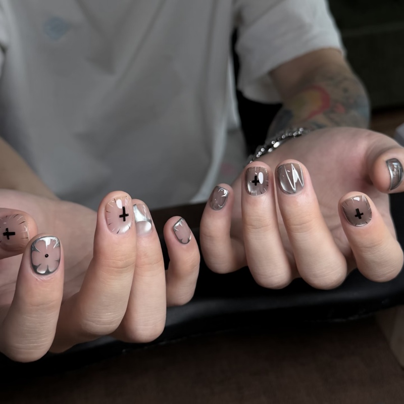 Cool Neutral Style Cat-Eye Nail Art with Silver Lines, Cool Silver Niche Personality Handmade Wearable Nails, Unisex Nail Art Cool Neutral Style Cat-Eye Nail Art with Silver Lines, Cool Silver Niche Personality Handmade Wearable Nails, Unisex Nail Art