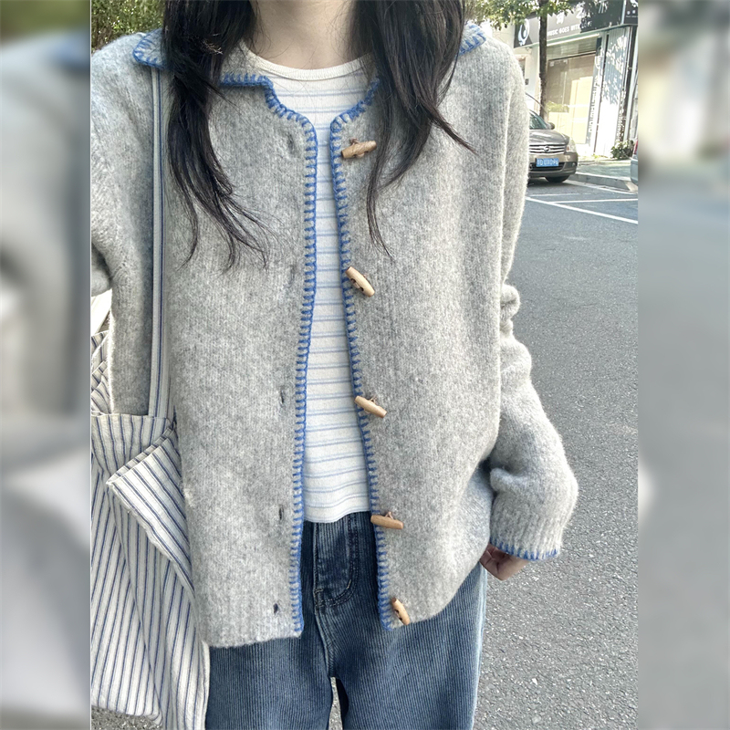 Winter New Style Color-Blocked Embroidered Design Toggle Button Knit Cardigan Polo Collar Regular Shoulder Long-Sleeve Sweater for Women Winter New Style Color-Blocked Embroidered Design Toggle Button Knit Cardigan Polo Collar Regular Shoulder Long-Sleeve Sweater for Women