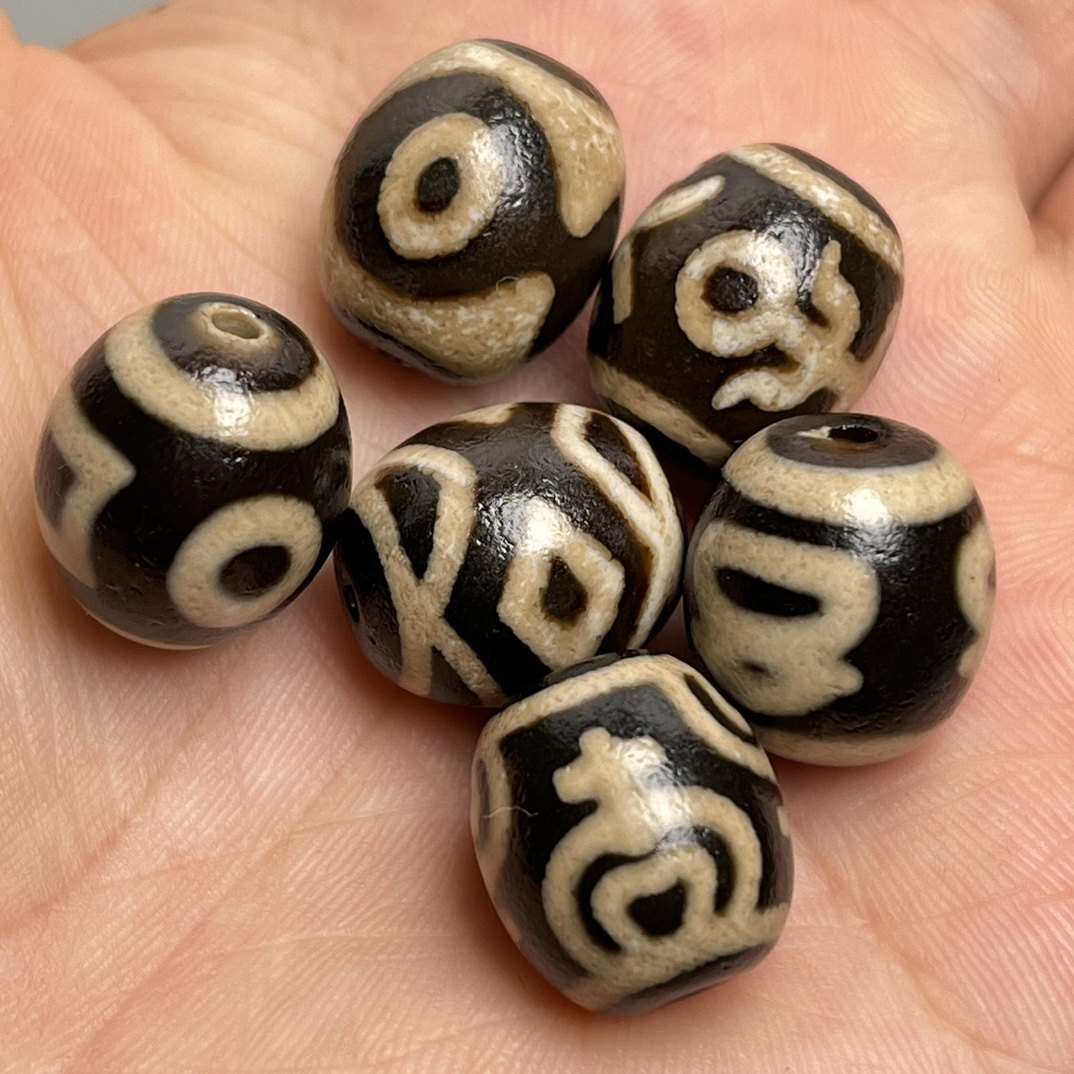 特大レア天珠21眼天珠 龍紋天珠