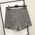 Quần short thu đông 2018 phiên bản mới của Hàn Quốc có eo cao là quần kẻ sọc rộng kẻ sọc rộng mặc quần len ống rộng một từ giản dị thời trang nữ cao cấp Quần short