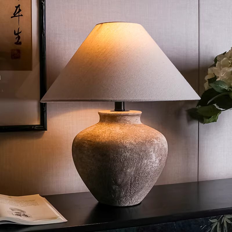 Wabi-Sabi Style Table Lamp, Pottery Jar Ornament, Antique-Style Decoration, Japanese-Style Living Room, Bedroom, Hotel Bedside, Nostalgic Homestay Lighting Fixtures Wabi-Sabi Style Table Lamp, Pottery Jar Ornament, Antique-Style Decoration, Japanese-Style Living Room, Bedroom, Hotel Bedside, Nostalgic Homestay Lighting Fixtures