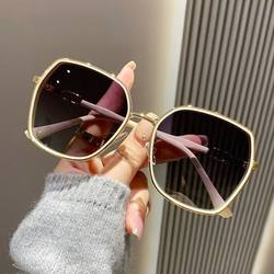Parson Suitable Sunglasses for Women, Anti-Uv Driving and Traveling Sunglasses, Trendy Round Face Sunshade Polarized 2025 New Style