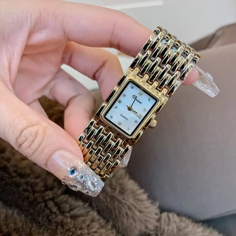 Dinimi Women's Watch, Simple Vintage Rectangular Bracelet-Style Chain Watch with a Retro Design Dinimi Women's Watch, Simple Vintage Rectangular Bracelet-Style Chain Watch with a Retro Design