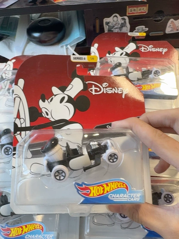 Hot Wheels Disney Series Steamboat Willie