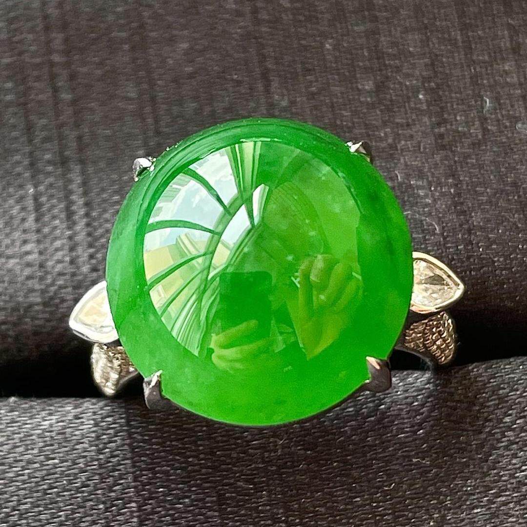Burmese jade ring inlaid with gold and jade ring natural jade