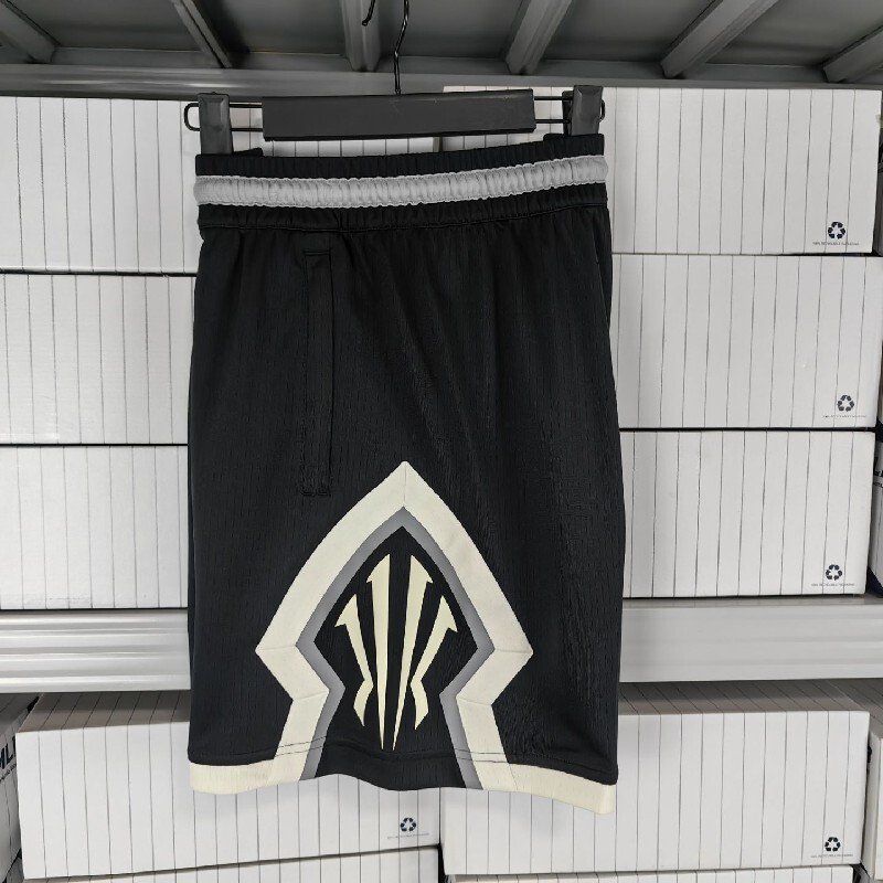 Anta Kyrie Irving Series American-Style Shorts for Men and Women 2026 Summer Color-Blocking Casual Shorts 172621304