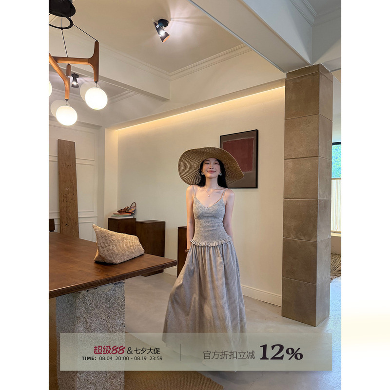 Rosybow French Style Cool Suspender Dress for Women, New Summer Style V-Neck Plaid Waist Slimming Sleeveless Dress Rosybow French Style Cool Suspender Dress for Women, New Summer Style V-Neck Plaid Waist Slimming Sleeveless Dress