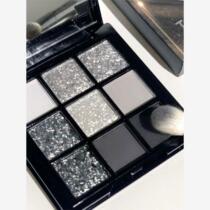 Sweet cool light European and American nine-color eye shadow palette pearlescent fine glitter dark black metal punk small smoky eye black gray