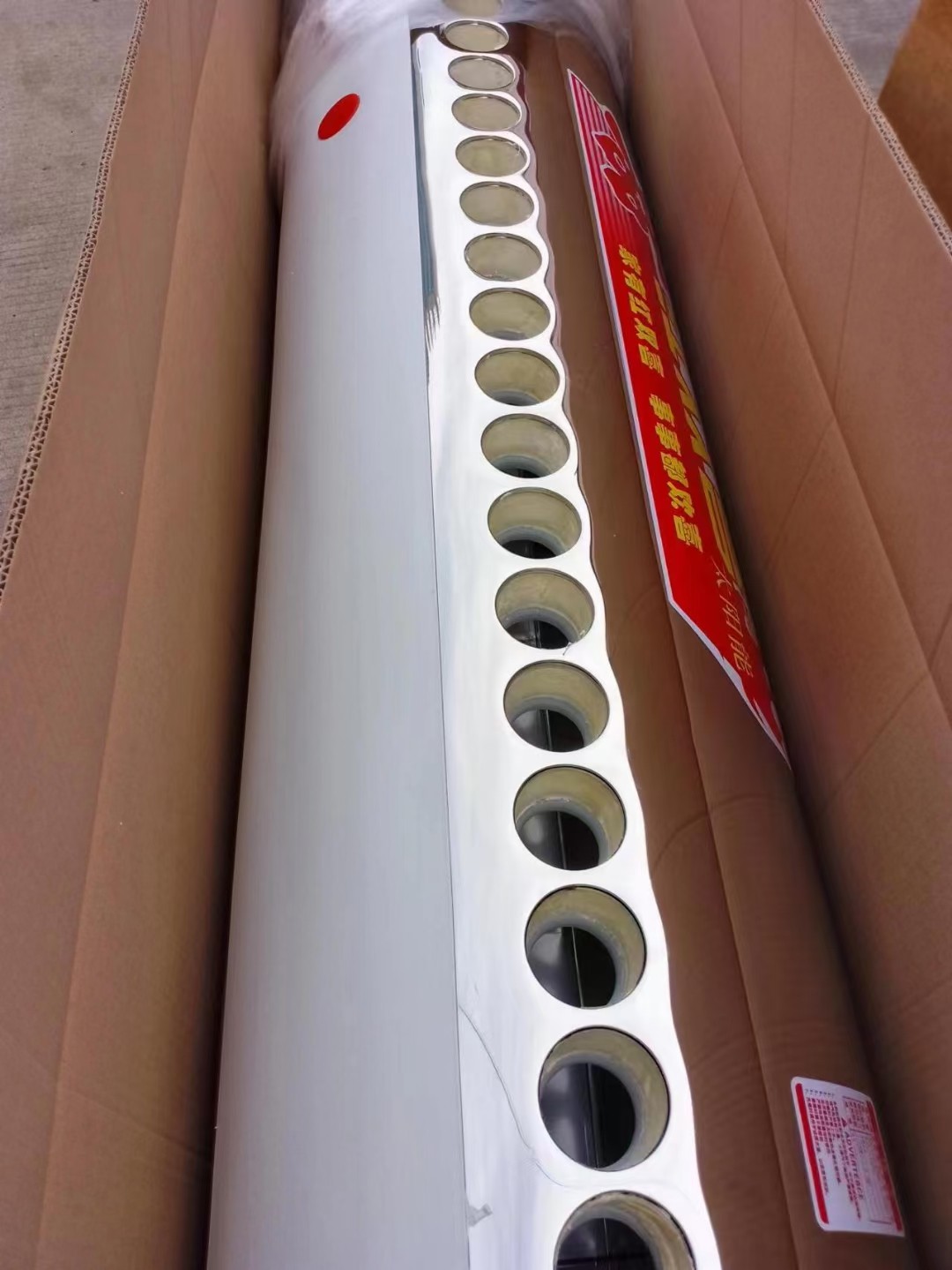 Suitable for Solar Rain and Other General-Purpose Solar Water Heaters, Insulation Tank with 18 Stainless Steel Inner Tank, Large Capacity 20 Water Tank