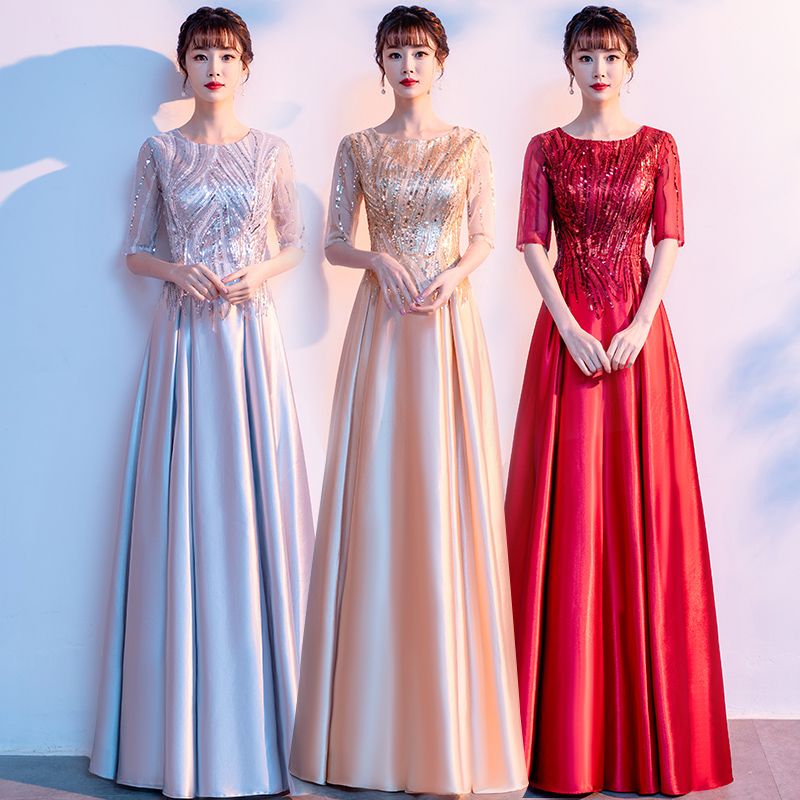 レッドソングコーラスパフォーマンスコスチューム女性ホスト指揮者コスチュームスパンコールステージパフォーマンスコスチューム合唱団朗読ロングスカート