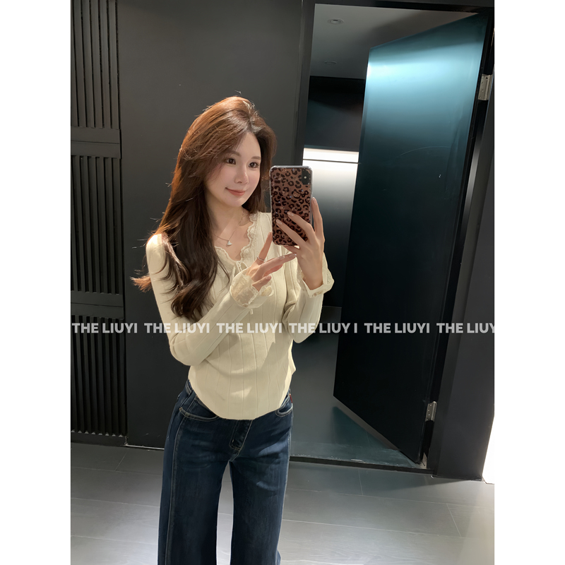 【Liuyi】Atmosphere~V-Neck Lace Patchwork Waist-Cinching Crochet Knit Base Top 61014C9 【Liuyi】Atmosphere~V-Neck Lace Patchwork Waist-Cinching Crochet Knit Base Top 61014C9