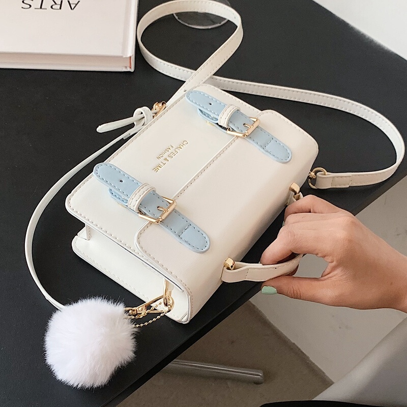 Trendy Women's Bags This Year 2025 New High-End Niche Design Crossbody Bag Versatile Stylish Handbag Small Square Bag Trendy Women's Bags This Year 2025 New High-End Niche Design Crossbody Bag Versatile Stylish Handbag Small Square Bag