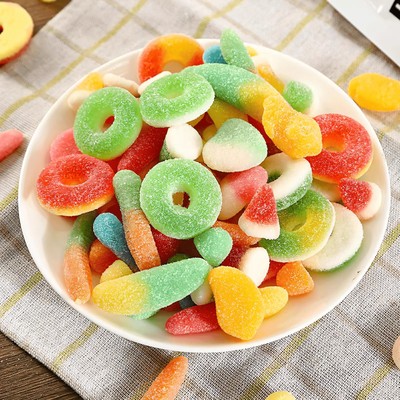 多彩橡皮软糖水果味酸砂涂油彩色软糖果酸沙糖零食袋装