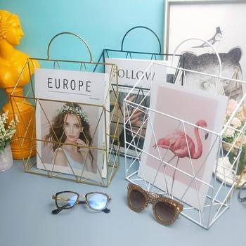 Glasses shop counter window placing props metal handbasket decoration rack display hot sale