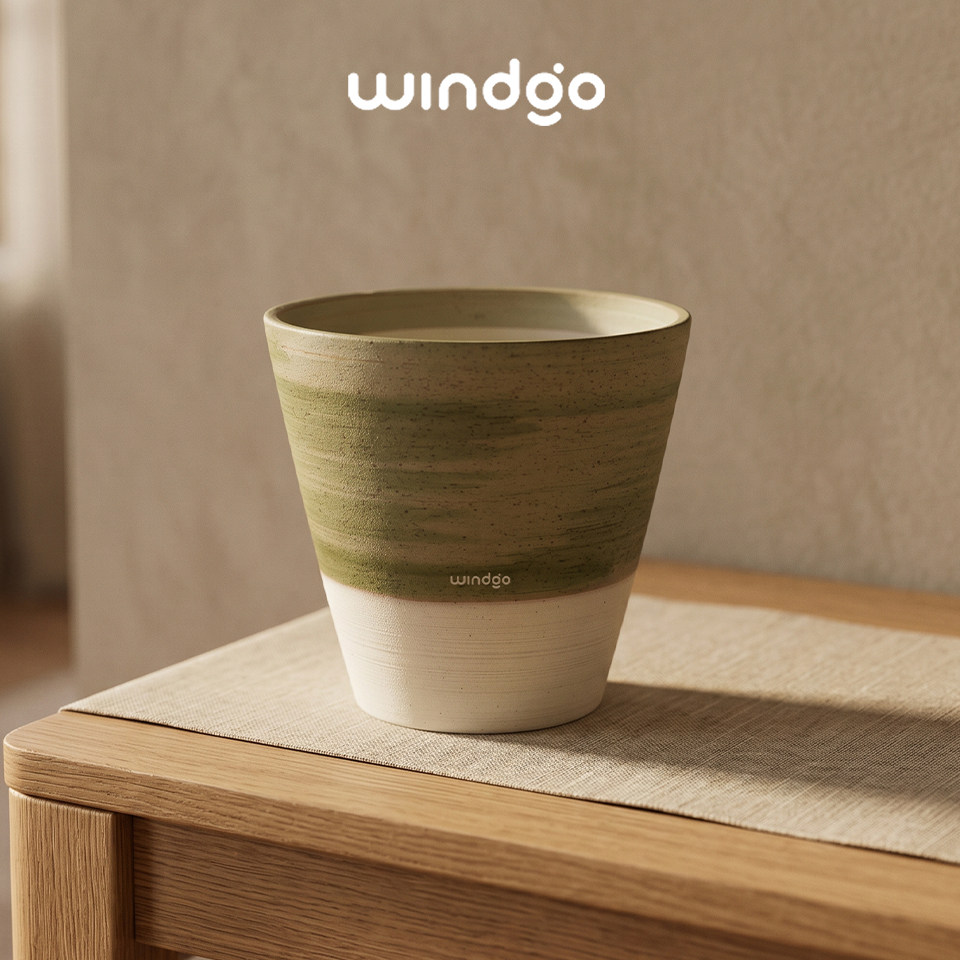 керамический цветочный горшок windgo в простом стиле с зеленым градиентом, круглая натуральная текстура, зеленое растение фаленопсис в горшке