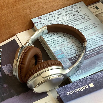 Trendy Retro Over-Ear Bluetooth Headphones with Noise Cancellation, Foldable, Blogger Style, Y2K Outfit, Photo Shoot, Millard Style