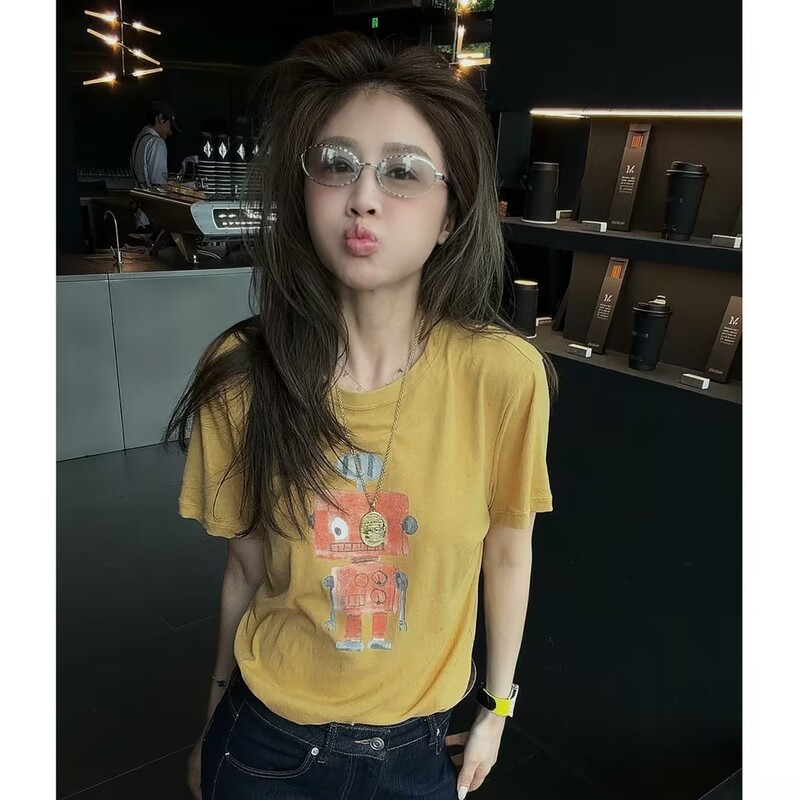 Mrs. Park's "Radio Wave Tee" T-Shirt, Lively Ivy-Style Fashionable Casual Round-Neck Short-Sleeve 32115 Mrs. Park's "Radio Wave Tee" T-Shirt, Lively Ivy-Style Fashionable Casual Round-Neck Short-Sleeve 32115