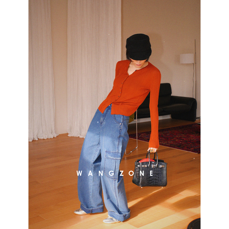 Wang Zone| "Little Broken Shirt Style” High-Thread-Count 100% Worsted Wool Basalan Craft Vertical Ribbed Knit Sweater Wang Zone| "Little Broken Shirt Style” High-Thread-Count 100% Worsted Wool Basalan Craft Vertical Ribbed Knit Sweater