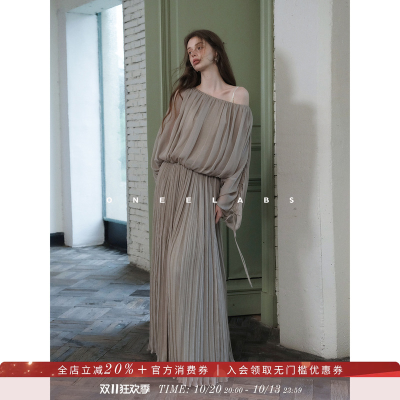 Oneelabs Original Brand/Luoyang Valley~Simulated Silk Three-Dimensional Drawstring Gray Top and Skirt Set for Women Oneelabs Original Brand/Luoyang Valley~Simulated Silk Three-Dimensional Drawstring Gray Top and Skirt Set for Women