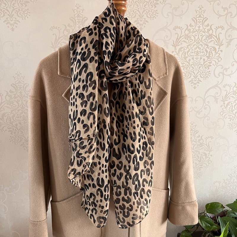 Light and Elegant with Pendant, Leopard Print, Zebra Print, Mulberry Silk, Chiffon Long Scarf, Sun Protection Beach Towel for Men and Women Light and Elegant with Pendant, Leopard Print, Zebra Print, Mulberry Silk, Chiffon Long Scarf, Sun Protection Beach Towel for Men and Women