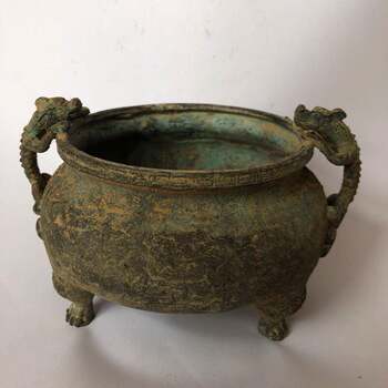 Antiques and miscellaneous collections, old goods returned to rural areas, ming dynasty xuande year-made shuanglong incense burner, old copper hongxiao