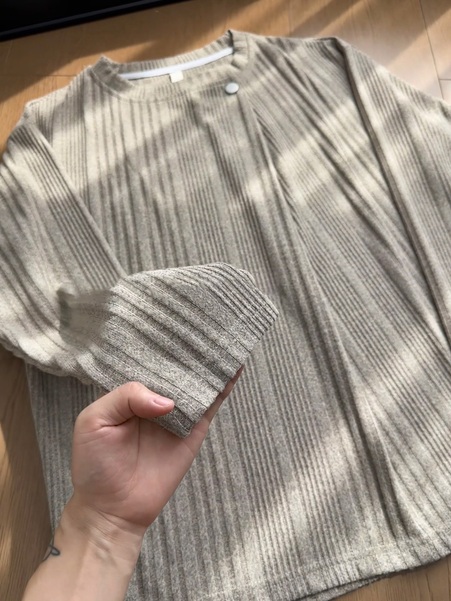 Casual Style Long-Sleeve T-Shirt for Men, Old Money Style Striped Knit Sweater, Early Autumn Ribbed Inner Layer Base Shirt